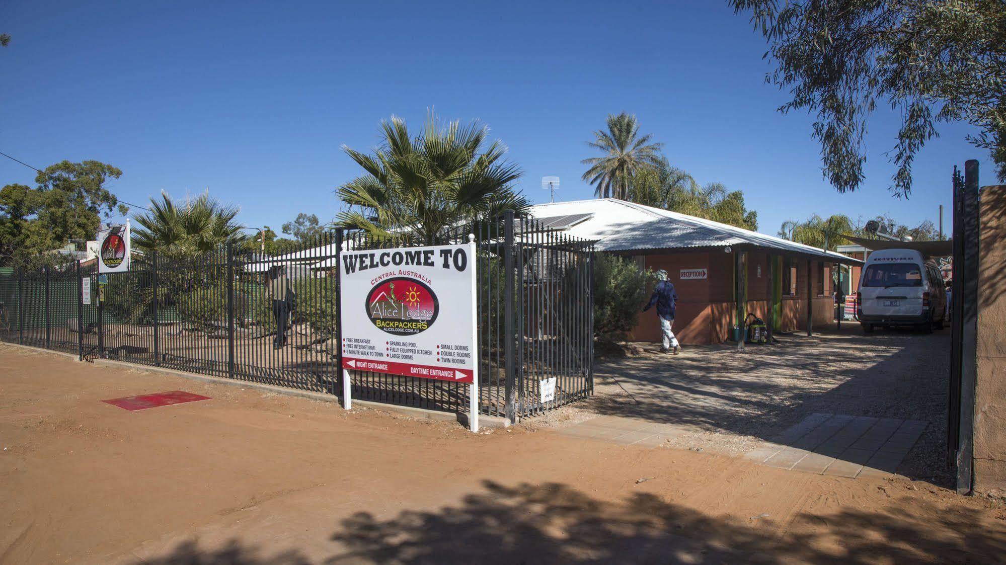 Alice Lodge Alice Springs Buitenkant foto